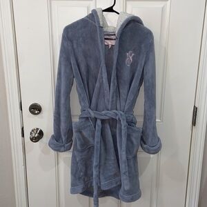 Victoria’s Secret robe size small